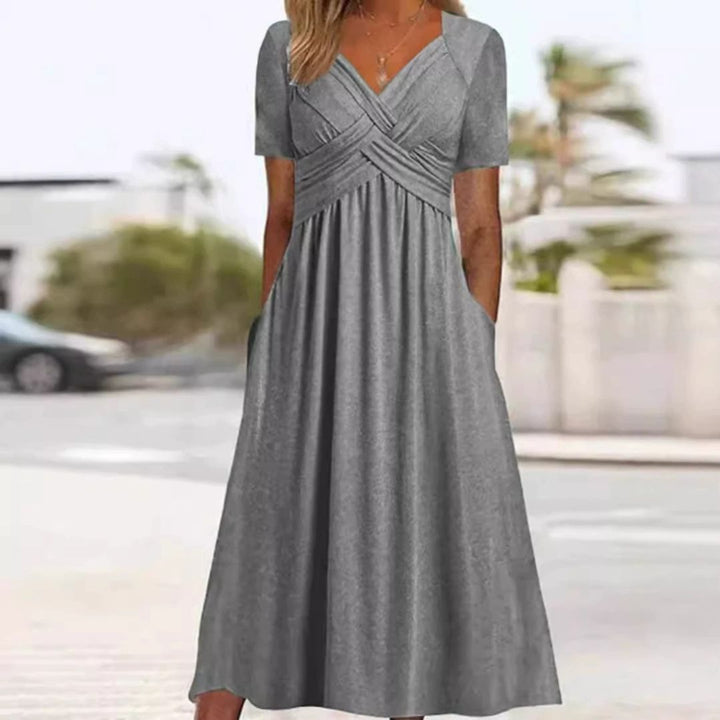 Amanda - Flattering Dress